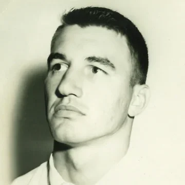 Frederick M. Riggs, Sr._obit_profile